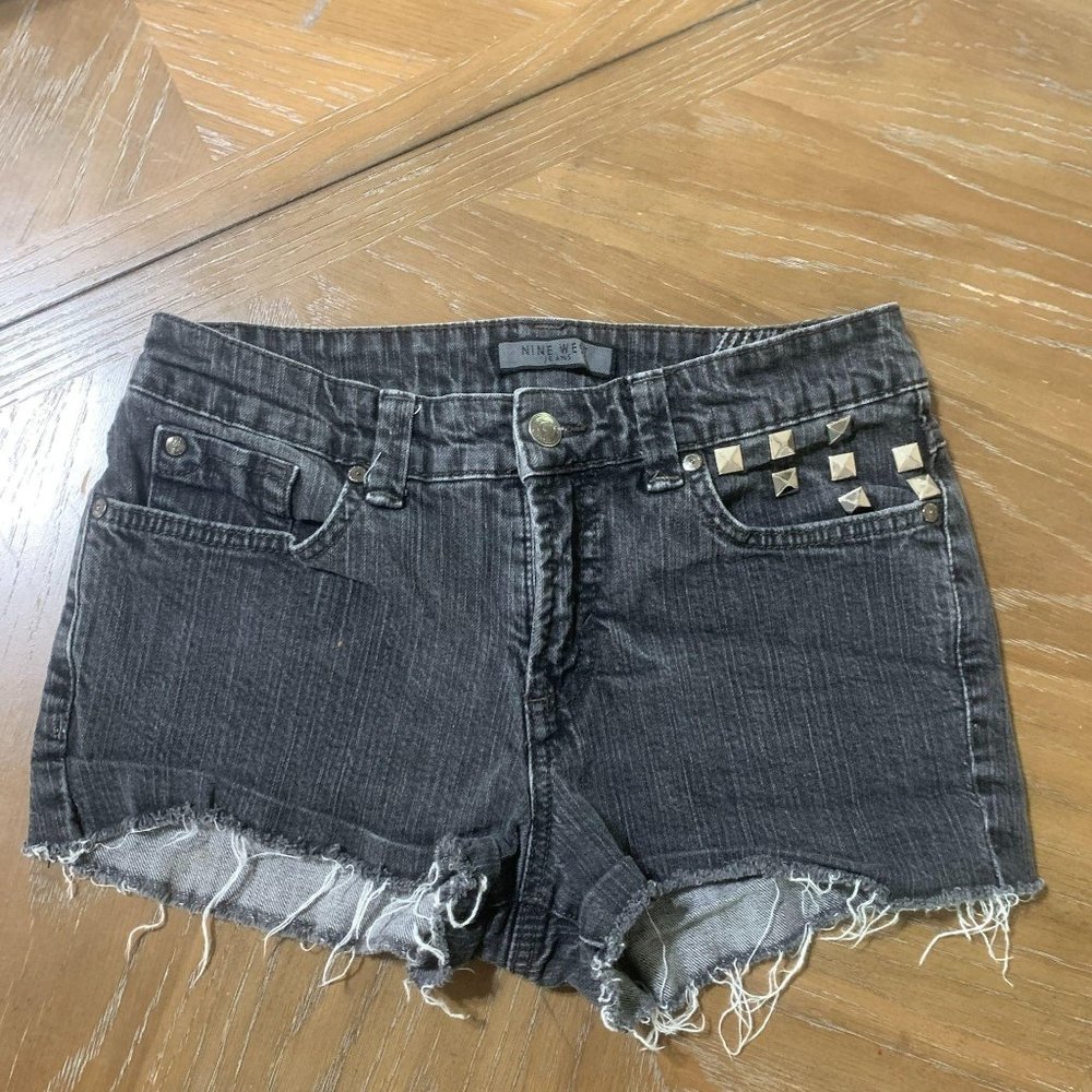 Nine West / 1 / Black Studded Fray Jean Shorts